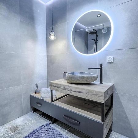 ピワNiron Apartament Dabrowskiego 2アパートメント エクステリア 写真