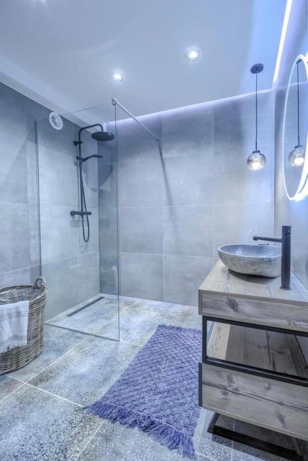 ピワNiron Apartament Dabrowskiego 2アパートメント エクステリア 写真